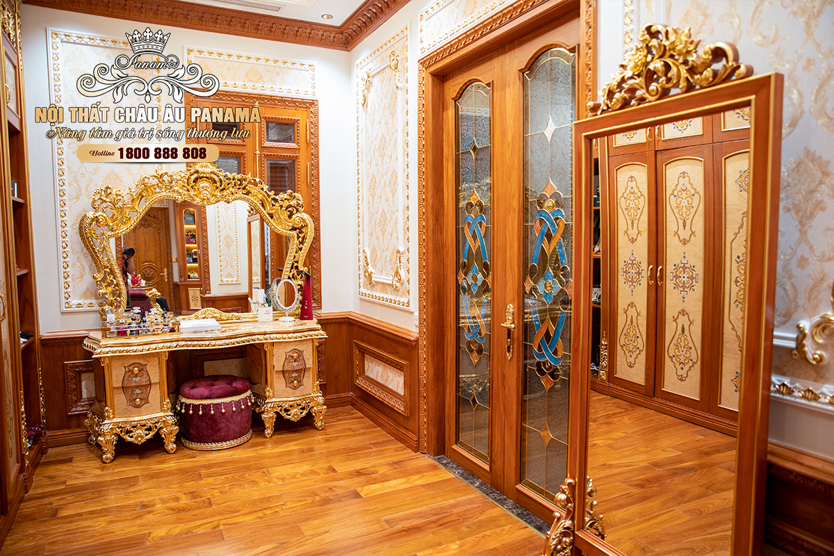 Gương tân cổ điển
