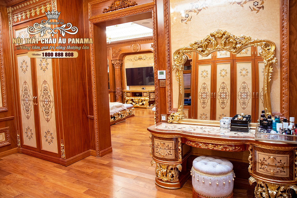 Gương tân cổ điển